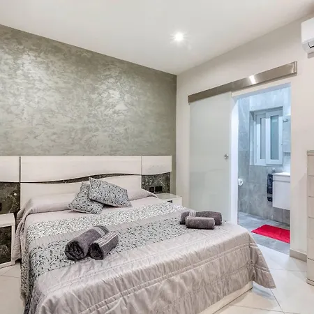 Luxury & Cosy 3 Bedroom In Gzira, Close To Sliema & Stjulians By Walk *