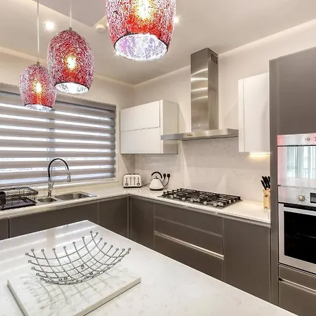 Apartamento Luxury & Cosy 3 Bedroom In Gzira, Close To Sliema & Stjulians By Walk *