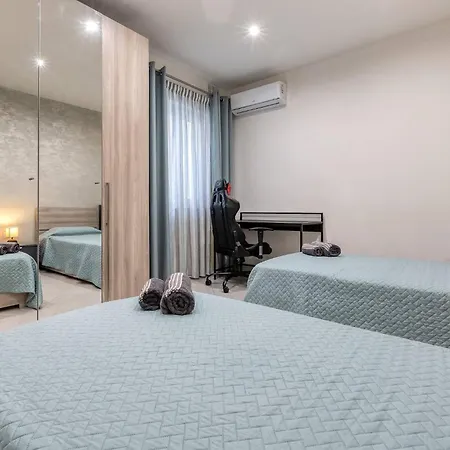 Luxury Cosy 3 Bedroom In Sliema, Close Stjulians By Walk Apartment *