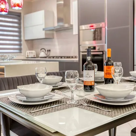 Luxury & Cosy 3 Bedroom In Gzira, Close To Sliema & Stjulians By Walk Gzira