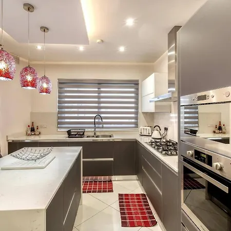 Apartmán Luxury Cosy 3 Bedroom In Gzira, Close To Sliema Stjulians By Walk