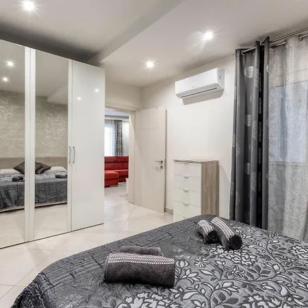 Luxury Cosy 3 Bedroom In Gzira, Close To Sliema Stjulians By Walk Gzira