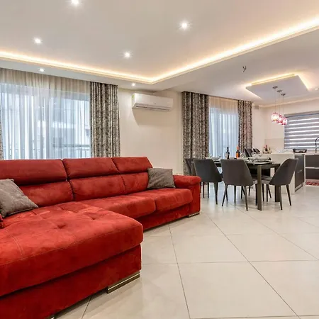 Luxury Cosy 3 Bedroom In Gzira, Close To Sliema Stjulians By Walk Apartmán *