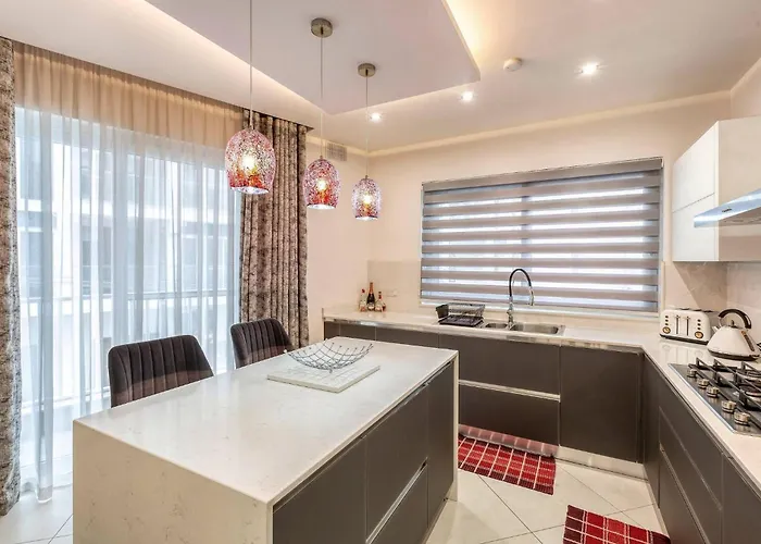 Luxury Cosy 3 Bedroom In Gzira, Close To Sliema Stjulians By Walk Gzira