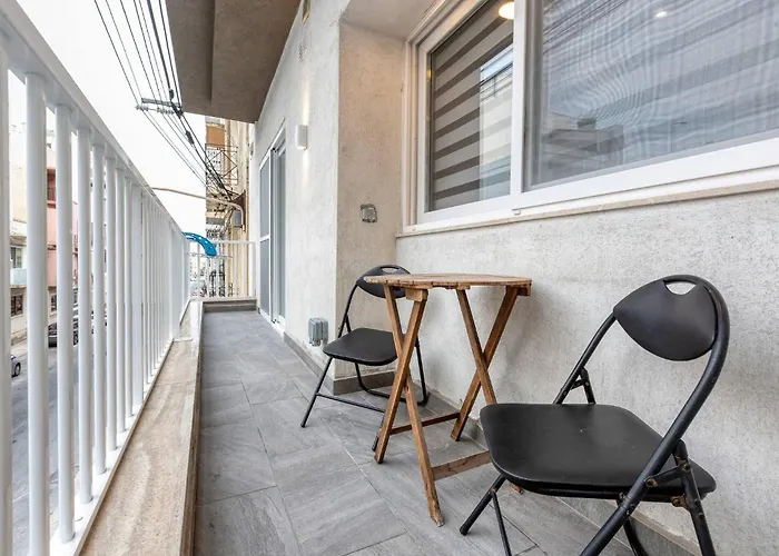 Luxury Cosy 3 Bedroom In Gzira, Close To Sliema Stjulians By Walk * Gzira