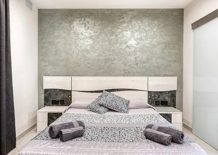 Luxury Cosy 3 Bedroom In Gzira, Close To Sliema Stjulians By Walk 公寓