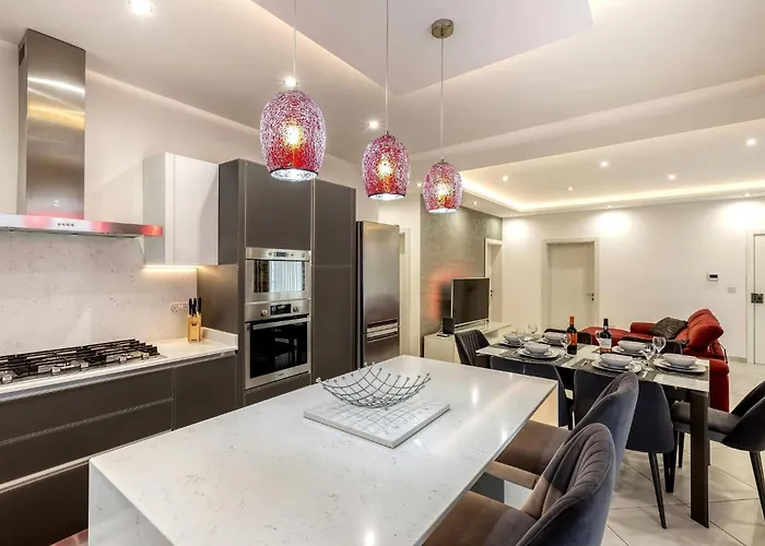 Luxury Cosy 3 Bedroom In Gzira, Close To Sliema Stjulians By Walk 公寓 Gzira