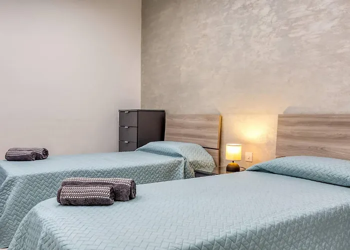 公寓 Luxury Cosy 3 Bedroom In Gzira, Close To Sliema Stjulians By Walk Gzira