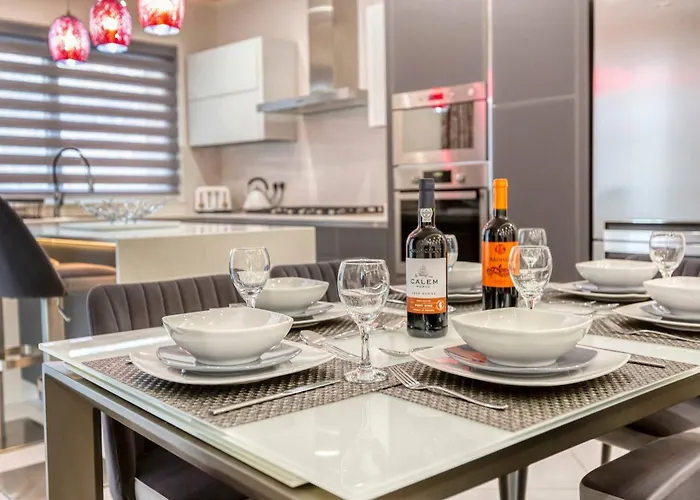 Luxury Cosy 3 Bedroom In Gzira, Close To Sliema Stjulians By Walk Gzira