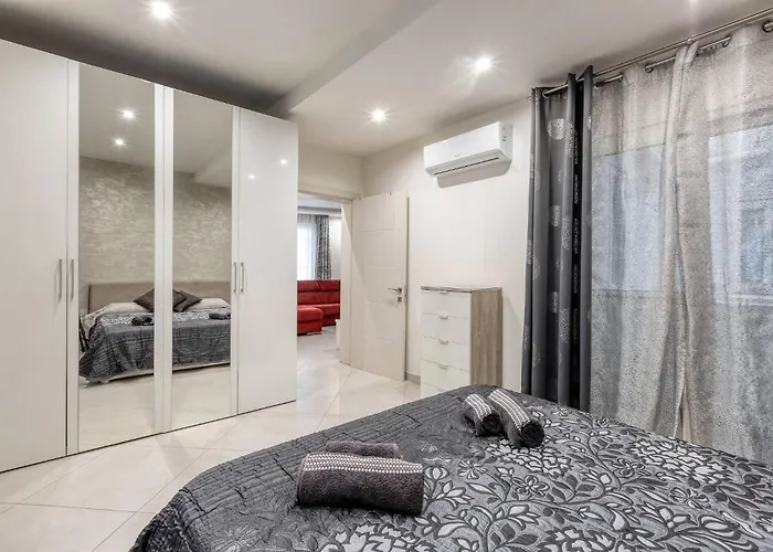 Luxury Cosy 3 Bedroom In Gzira, Close To Sliema Stjulians By Walk Gzira