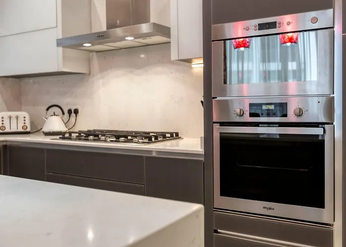 公寓 Luxury Cosy 3 Bedroom In Gzira, Close To Sliema Stjulians By Walk *